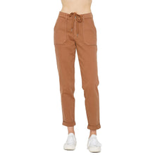 Load image into Gallery viewer, Judy Blue Jog it out Joggers - Camel