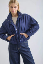 Load image into Gallery viewer, Trench it short Navy