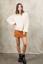 Load image into Gallery viewer, Contrast Color Detail Neck Sweater

