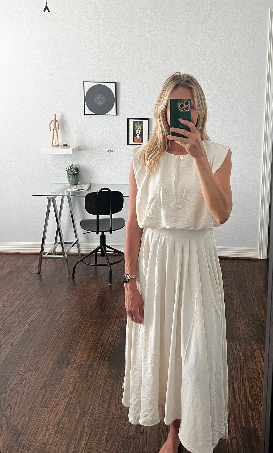 Just Right 2 pc Set Cream (Also available in black)