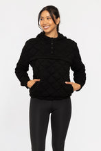 Load image into Gallery viewer, The Bouncy Puffer- Black
