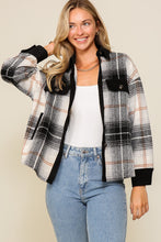 Load image into Gallery viewer, Pocketed Plaid Cord detail Shacket
