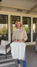 Load and play video in Gallery viewer, Sleevelesss Mocha Sweater
